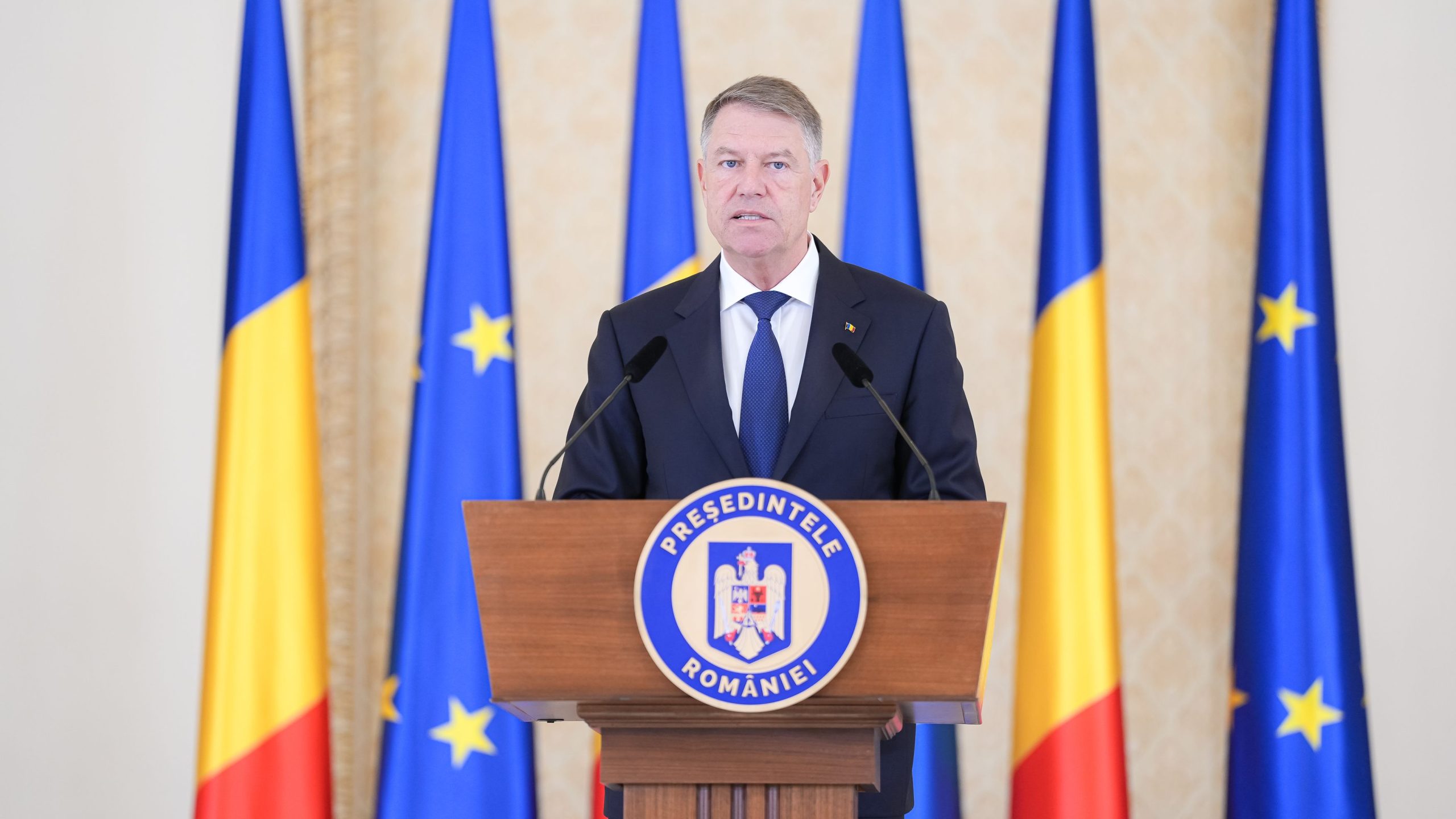 Romanian President Klaus Werner Iohannis meets the diplomatic Corp