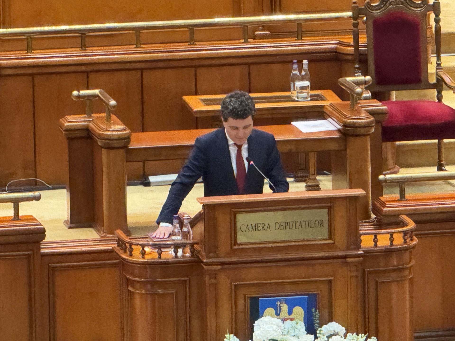 Ambassador Musneci attends inauguration of new Romanian President